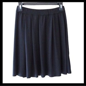 Eileen Fisher Viscose Pleated Black Skirt Petite